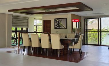 Modern Vacation Home with Big Lawn and Entertainment Area in Anvaya Cove