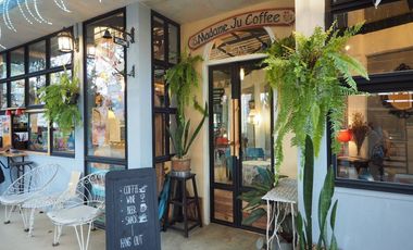 Beautiful well established resort for sale in Pai