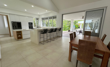 Casa en el exclusivo condominio santa teresita