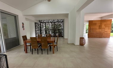 Casa en el exclusivo condominio santa teresita