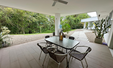 Casa en el exclusivo condominio santa teresita