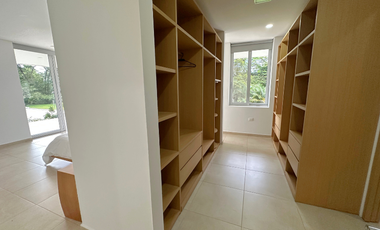 Casa en el exclusivo condominio santa teresita