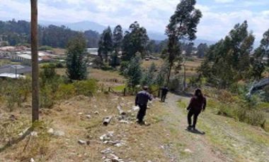 OPORTUNIDAD DE INVERSIÓN.   VENTA DE TERRENO AL NORTE DE CUENCA.
