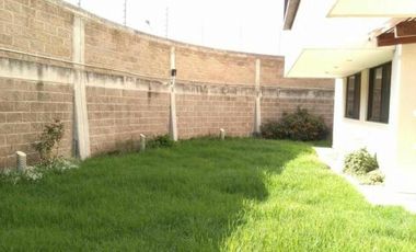 CASA EN VENTA EN BOSQUES DE ANGELÓPOLIS, 5 RECÁMARAS, GARAJE PARA 6 AUTOS, PUEBLA