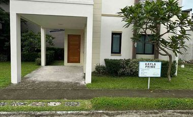 3 Bedrooms, 2 toilet & bath high-ceiling living area / house & lot for sale in bulacan