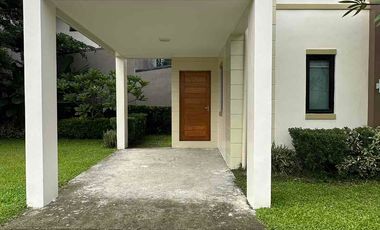 3 Bedrooms, 2 toilet & bath high-ceiling living area / house & lot for sale in bulacan