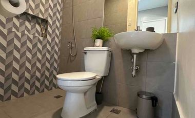 3 Bedrooms, 2 toilet & bath high-ceiling living area / house & lot for sale in bulacan