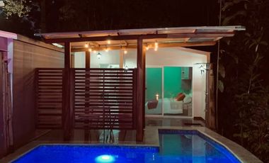 VENDO LODGE HOSTERIA MINDO FUNCIONANDO COMPLETAMENTE