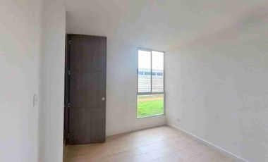 Apartamento en venta con parqueadero propio y ascensor en Azul Celeste Ciudadela la prosperidad Madrid 3 hab 2 baños sala-comedor y cocina