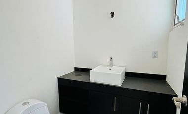 CASA NUEVA, CON ALBERCA, A 5 MIN. DE PLAZA ATRIOS, CUAUTLA, MOR