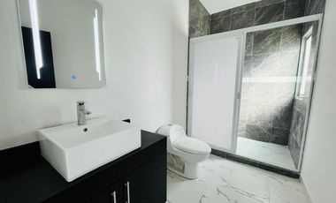 CASA NUEVA, CON ALBERCA, A 5 MIN. DE PLAZA ATRIOS, CUAUTLA, MOR