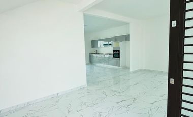 CASA NUEVA, CON ALBERCA, A 5 MIN. DE PLAZA ATRIOS, CUAUTLA, MOR