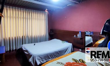 SE VENDE CASA COMO TERRENO EN SAN JUAN DE MIRAFLORES