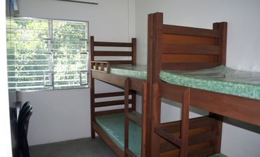 MALE BEDSPACER FOR RENT