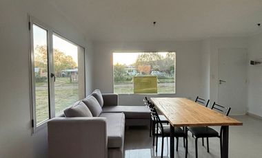 MODERNA CASA EN VILLA ARCADIA A ESTRENAR