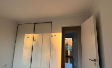 MODERNA CASA EN VILLA ARCADIA A ESTRENAR