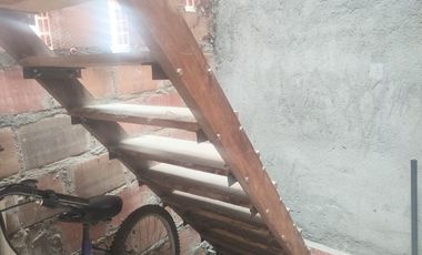 venta casa 2 plantas con terraza, balcón, hermosa vista