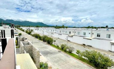 CASA EN VENTA, 4 RECAMARAS, LOS PRADOS, OACALCO, MORELOS.