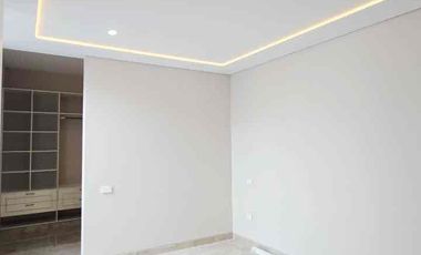 Casa en venta con recámara en planta baja Residencial Puerta de hierro zona sur pte de la ciudad