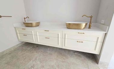 Casa en venta con recámara en planta baja Residencial Puerta de hierro zona sur pte de la ciudad