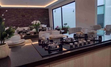 INVIERTE INTELIGENTE! PLUSVALIA GARANTIZADA AMPLIA CASA EN FRACCIONAMIENTO PRIVADO CON AMPLIAS ÁREAS VERDES