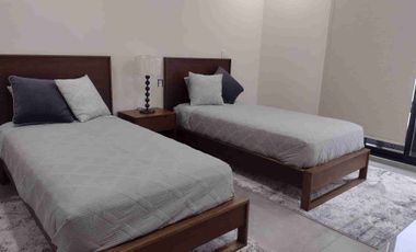 INVIERTE INTELIGENTE! PLUSVALIA GARANTIZADA AMPLIA CASA EN FRACCIONAMIENTO PRIVADO CON AMPLIAS ÁREAS VERDES