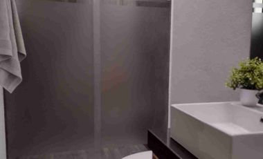 INVIERTE INTELIGENTE! PLUSVALIA GARANTIZADA AMPLIA CASA EN FRACCIONAMIENTO PRIVADO CON AMPLIAS ÁREAS VERDES