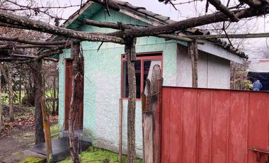 Vendo Casa con amplio Terreno  Avenida Perales Yumbel