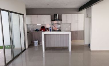 Se vende preciosa casa en condominio