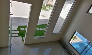 Se vende preciosa casa en condominio