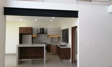 Se vende hermosa casa en la zona dorada de Cuernavaca