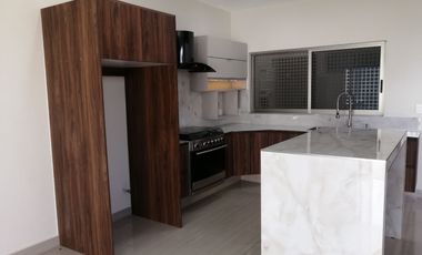 Se vende hermosa casa en la zona dorada de Cuernavaca