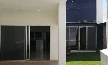 Se vende hermosa casa en la zona dorada de Cuernavaca