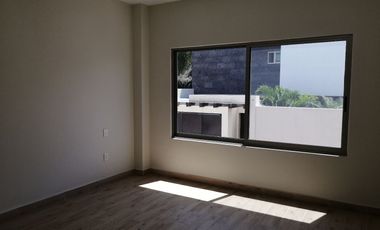 Se vende hermosa casa en la zona dorada de Cuernavaca