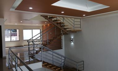 Se vende hermosa casa en la zona dorada de Cuernavaca