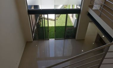 Se vende hermosa casa en la zona dorada de Cuernavaca