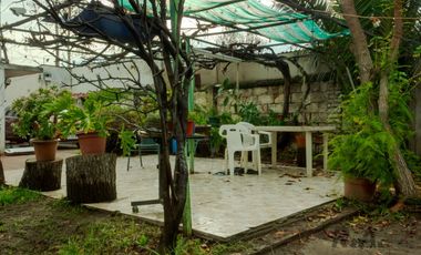 Gran Terreno con Casa – Av. Einstein 1270–1272, Independencia 837 m² de terreno