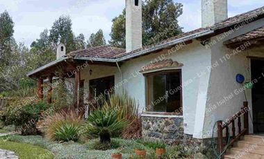 Casa campestre amplia estilo norteamericano en venta