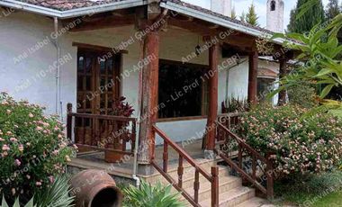 Casa campestre amplia estilo norteamericano en venta