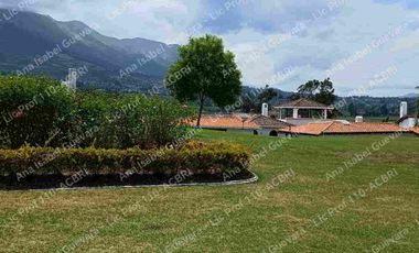 Casa campestre amplia estilo norteamericano en venta