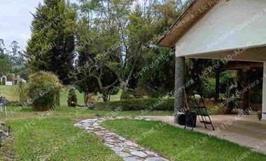 Casa campestre amplia estilo norteamericano en venta