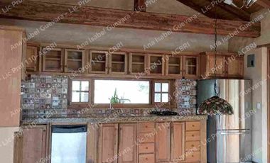 Casa campestre amplia estilo norteamericano en venta