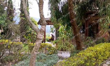 Casa campestre amplia estilo norteamericano en venta