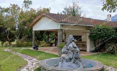 Casa campestre amplia estilo norteamericano en venta