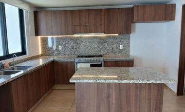 RENTO CASA EN CONDOMINIO AMARA FRACC ALTOS JURIQUILLA