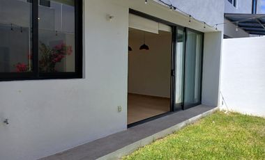 RENTO CASA EN CONDOMINIO AMARA FRACC ALTOS JURIQUILLA