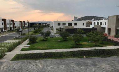 RENTO CASA EN CONDOMINIO AMARA FRACC ALTOS JURIQUILLA