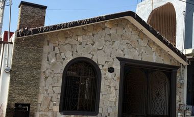 VENTA  de CASA de 1 Planta en JARDINES DE ANAHUAC San Nicolas de los Garza NL