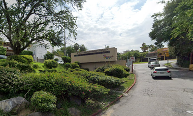 CASA EN VENTA EN BURGOS CUERNAVACA MORELOS CON ALBERCA