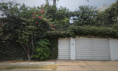 CASA EN VENTA EN BURGOS CUERNAVACA MORELOS CON ALBERCA